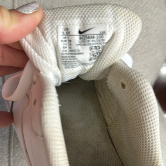 🏃🏻‍♂️ Nike Court Borough Low Recraft 5.5 big kid white tennis shoes sneakers - Picture 11 of 12